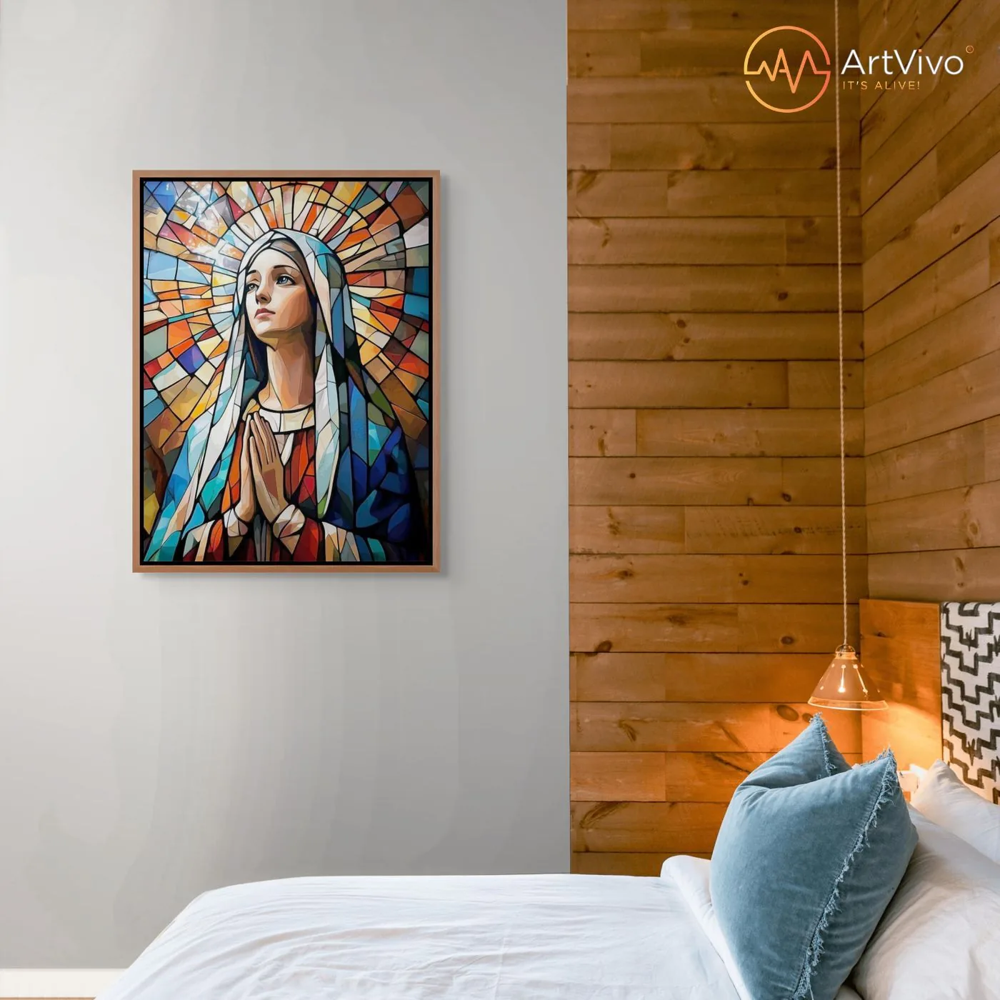 Cuadro religioso Luz de Fe Virgen María en vitral decorando sala con decoración clásica ArtVivo